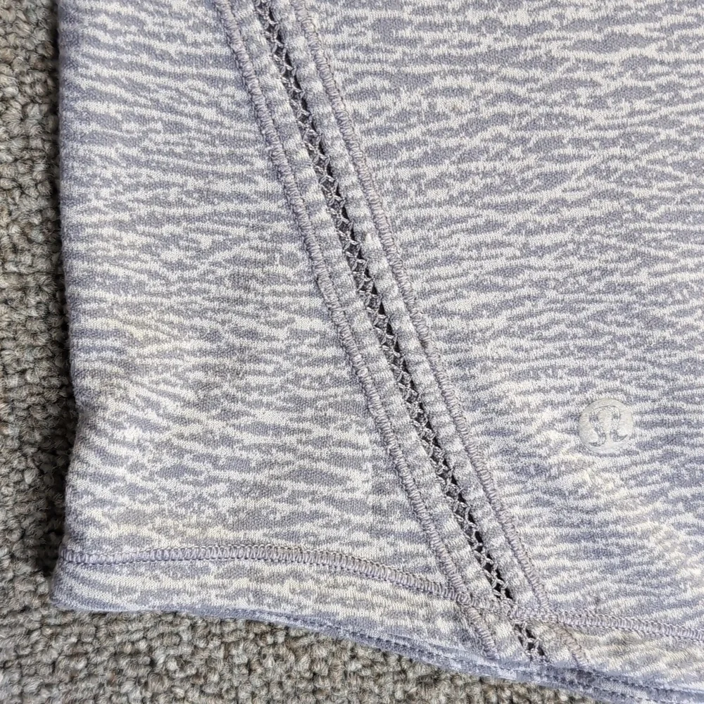 Lululemon Lost In Pace Long Sleeve - Sheer Luon Pebble Jacquard Grey Size 8